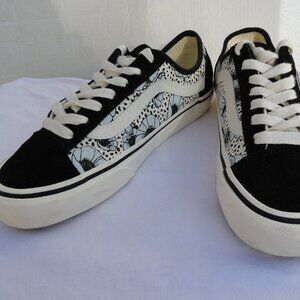 VANS Style 36 Decon Floral Black Canvas Suede Shoes Women's Size 5.5 Mens Size 4